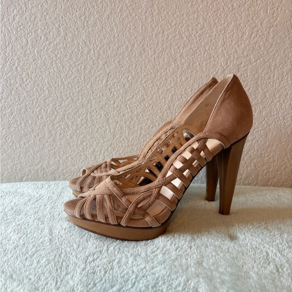 Nine West Elegant Tan Suede Women's Peep-toe Heels size 8.5
